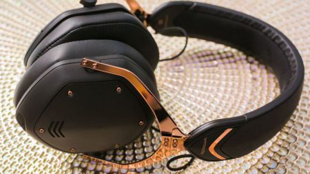 با بهترین هدفون‌ها در رنج قیمتی زیر 2 میلیون تومان آشنا شوید