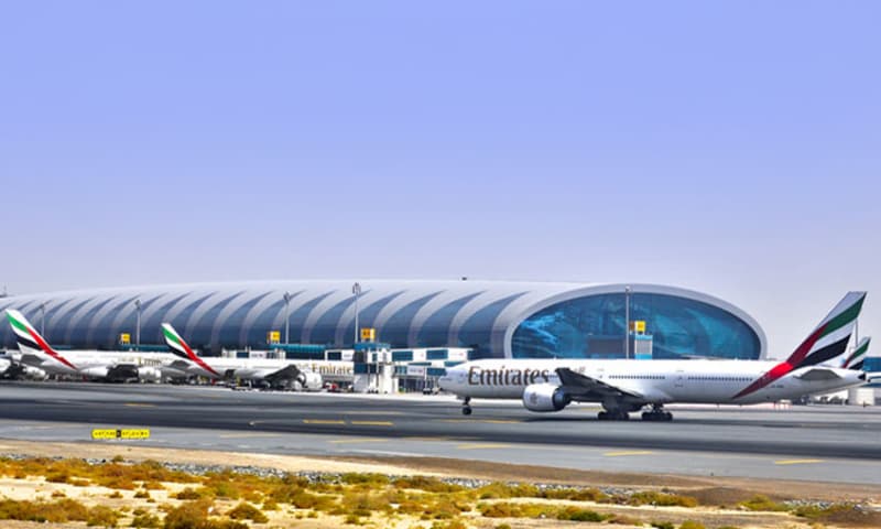 پهپاد‌های ناشناس، فعالیت فرودگاه بین‌المللی دبی را متوقف کردند!