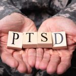 اختلال پساضایعه (PTSD) چیست و چگونه ایجاد می‌شود؟