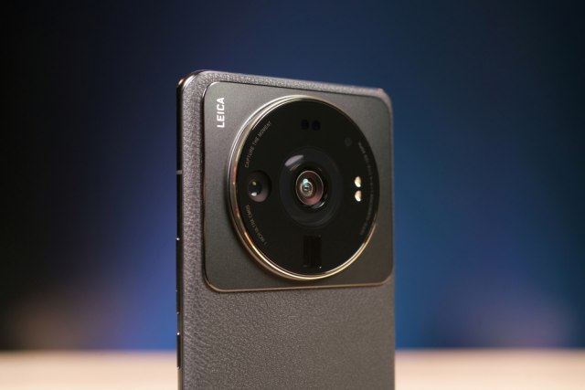 تصویر لو رفته از شیائومی 13 اولترا نشان‌دهنده سیستم دوربین پشتی با برند لایکا است