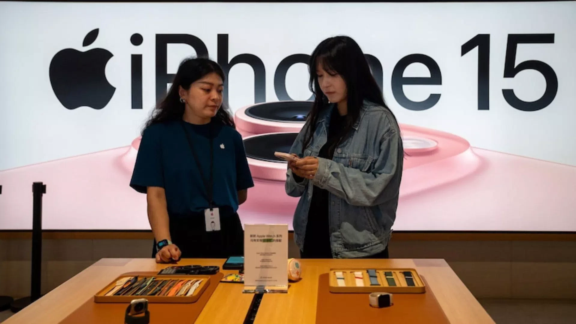 فروش آیفون‌های اپل در چین بار دیگر رونق گرفت