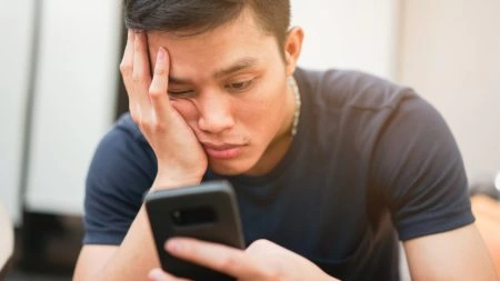 گوشی‌های اندروید می‌توانند در صورت باز کردن برنامه‌های مالی در حین تماس کلاهبرداری، به شما هشدار دهند!