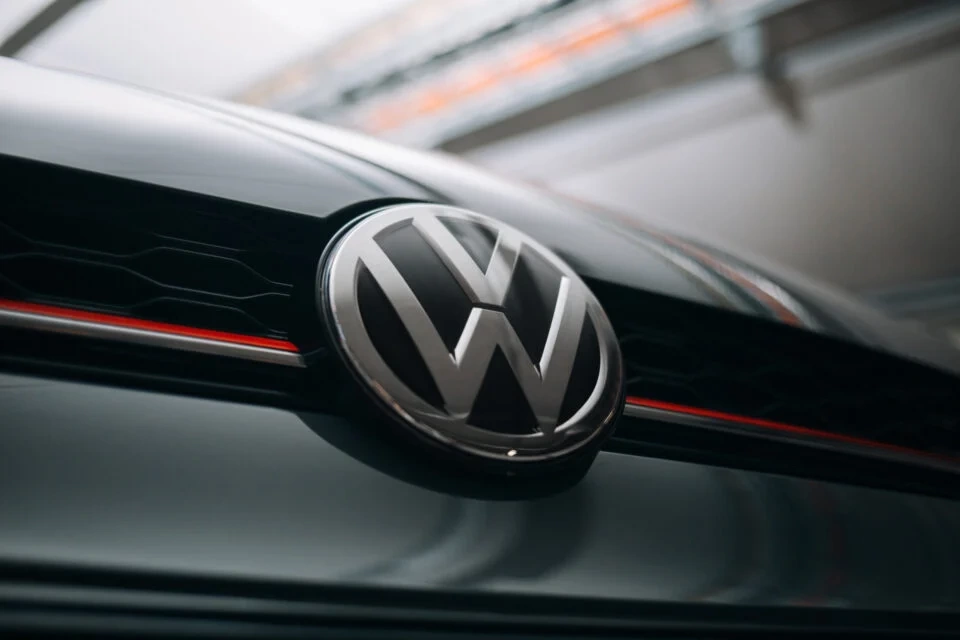 فولکس‌واگن برای نخستین‌بار کارخانه آلمان را می‌بندد