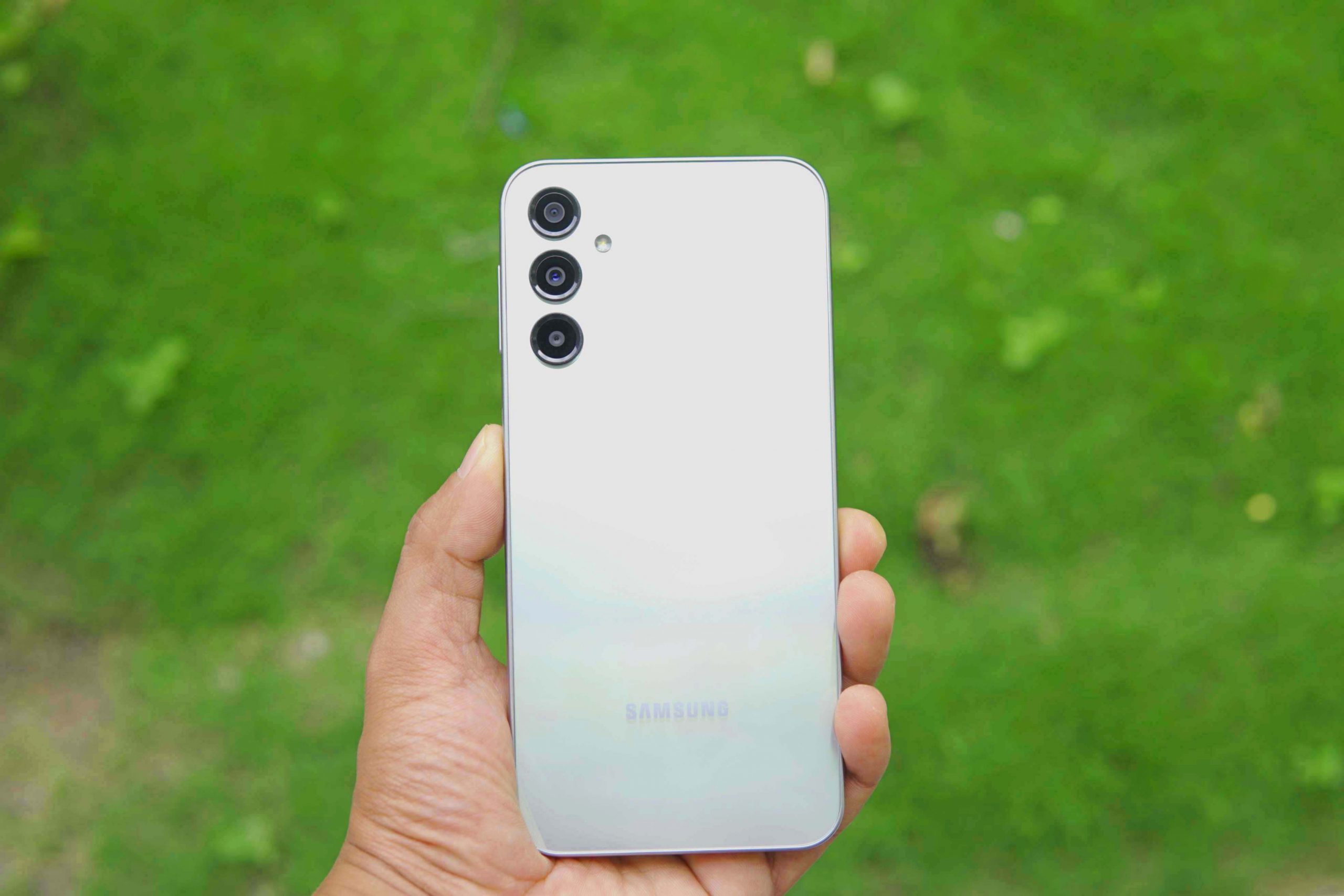 سامسونگ آزمایش One UI 9 را برای گلکسی A24 4G آغاز کرد