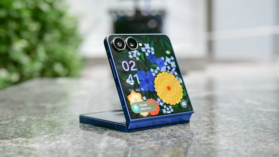 گلکسی Z Flip8 بدون ارتقای شارژ؛ سامسونگ دوباره همان مسیر را رفت