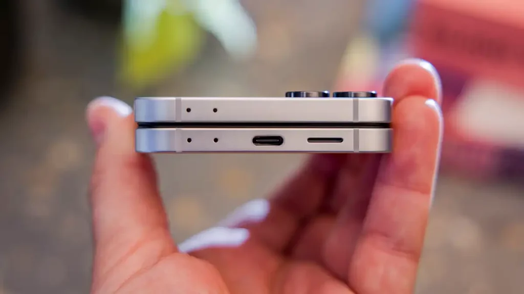 گلکسی Z Flip8