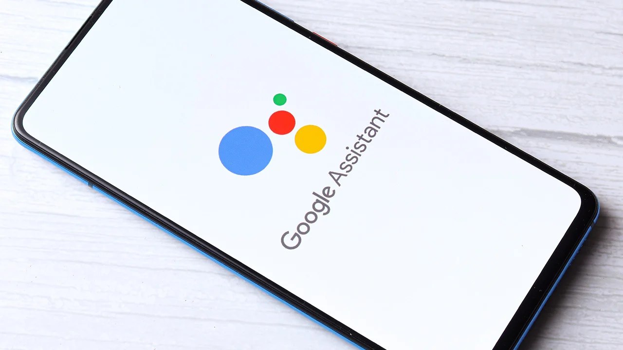 پایان کار Google Assistant؛ گوگل دستیار صوتی قدیمی را از گوشی‌های اندرویدی حذف می‌کند